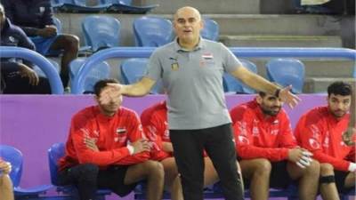 الاسباني باستور : نسعى للأفضل وهدفنا حصد اللقب.. والمنتخب الأنجولي جيد 