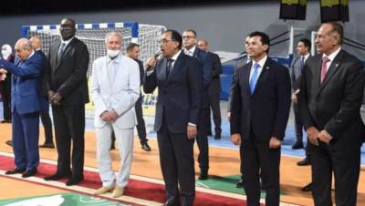 رئيس الوزراء يدعم منتخب اليد في نهائي الأمم الإفريقية أمام الجزائر 
