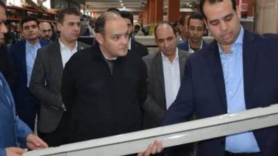 وزير التجارة يتفقد المنطقة الصناعية بالعبور