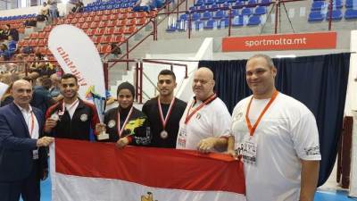 بدء توافد الدول المشاركة في بطولة افريقيا لرفع الاثقال بالاسماعيلية 