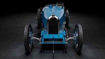 بوجاتي Type 35 تحتفل بقرن من التصميم والهندسة وعبقرية السباقات