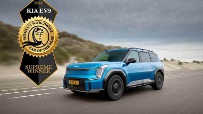 كيا EV9 تفوز بجائزة الأفضل في سيارة العام النسائية في جميع أنحاء العالم 