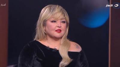 مها أحمد: مرض ابني بسبب خطأ طبي ومش من عند ربنا