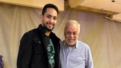 فيديوهاته تخطت الـ 100مليون مشاهدة.. الفنان يوسف فاروق يطالب الدول العربية بتدشين وزارة للإعلام الإلكتروني