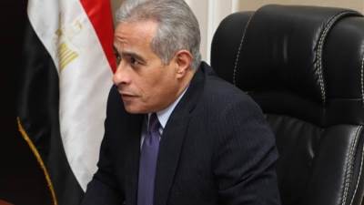 وزارة العمل تُصدر كِتابًا دوريًا إلى "المُديريات" بشأن آليات تنفيذ قرار زيادة الحد الأدنى لأجور عمال القطاع الخاص إلى 6000 جنيه من مايو المُقبل