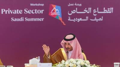 وزير السياحة السعودي يؤكد على أهمية توجيه المنتجات والعروض إلى السياحة الداخلية  
