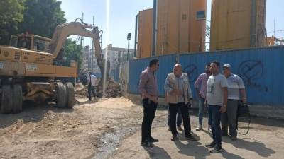 متابعة أعمال الصرف الصحي بشارع أحمد لطفي السيد مع شارع الهرم