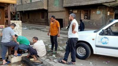 «مستقبل وطن» يشارك في إصلاح الصرف الصحي بالمنيب القديمة 