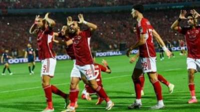 الأهلى يهزم سيراميكا برباعية وينفرد بقمة الدورى فى ليلة تألق وسام أبو على