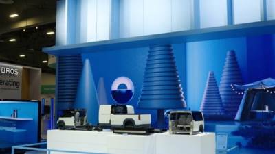 كيا تفوز بجائزة ريد دوت المزدوجة عن التصميم الثابت للذكرى الثمانين والفيديو الترويجي لمفهوم التنقل لمنصة الأعمال للسيارات المبنية حسب الطلب