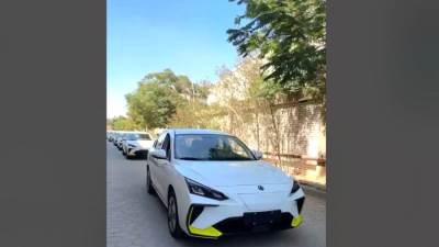 إتصالات مصر (e&) تتعاقد على شراء وتشغيل 10 سيارات دونج فينج (E70 pro) الكهربائية