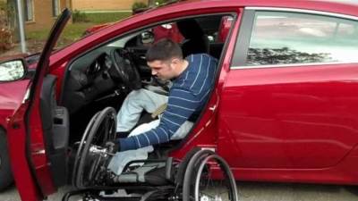  لا تتجاوز 1200 سى سى.. إجراءات الحكومة لضبط منظومة استيراد سيارات ذوى الهمم 