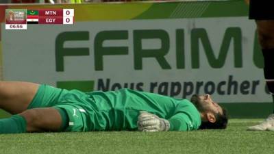 طبيب منتخب مصر يكشف تفاصيل إصابة الشناوي