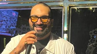 الفنان محمد حسن يبدع بحفلات مطاعم وكافية وردة بالشيخ زايد مع الموسيقار تامر نصر