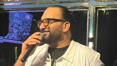 الفنان محمد حسن يبدع بحفلات مطاعم وكافية وردة بالشيخ زايد