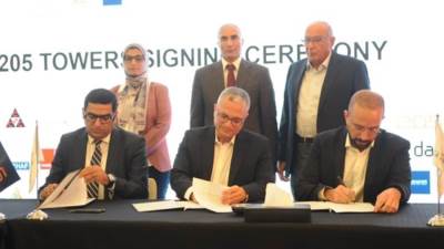 توقيع 3 اتفاقيات لتنفيذ أطول أبراج بغرب القاهرة بالشراكة بين هيئة المجتمعات وأركان بالم 
