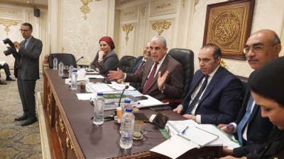 قوى عاملة النواب" تناقش الصيغة النهائية لمشروع قانون العمل الجديد