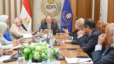 رئيس هيئة الدواء المصرية يستقبل رئيس مجلس إدارة مجموعة أكديما وعدداً من رؤساء الشركات التابعة