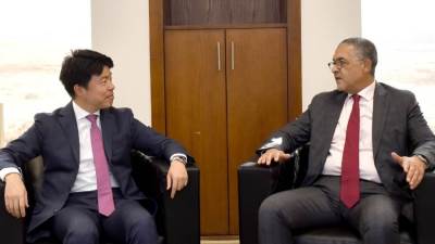 الهيئة العامة للاستثمار وبنك اليابان للتعاون الدولى يبحثان آليات تمويل الاستثمار في قطاع الهيدروجين الأخضر