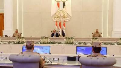 رجال القوات المسلحة للرئيس السيسى : جاهزون لتنفيذ أى مهمة