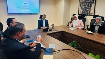 وزير الاستثمار والتجارة الخارجية يلتقي وفد شركة نيسان