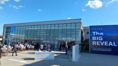 مجموعة العرب للسيارات تفتتح صرحها الجديد لسيارات فولفو بمنطقة أبو رواش