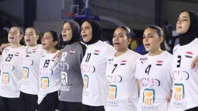 وزير الرياضة يهنئ سيدات اليد بعد تأهلهم لكأس العالم لأول مرة والوصول الي المربع الذهبي ببطولة أفريقيا