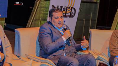 رئيس مجلس أمناء صناع الخير يشارك فى مؤتمر الاستدامة واقع وحلول بالأقصر 