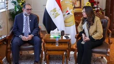 وزيرة التنمية تبحث مع رئيس الهيئة القومية لسلامة الغذاء ملفات التعاون المشترك 