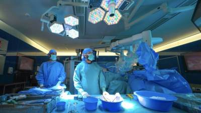 شاب سعودي يودع معاناة السكري ببنكرياس زرعه روبوت في التخصصي