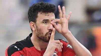 الأهلى يعلن التعاقد مع تريزيجيه لمدة 5 سنوات