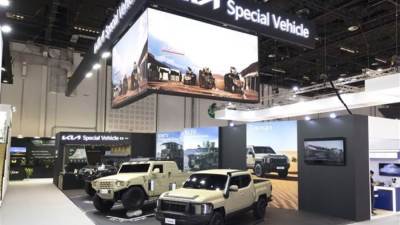 خلال مشاركتها في معرض آيدكس 2025 في الإمارات كيا تعرض المركبات الدفاعية والمتعددة الاستخدامات المتطورة