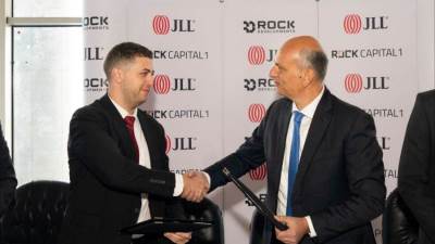 شركة «Rock Developments» توقع ثاني اتفاقية تعاون مع «JLL» لتقديم خدمات الإدارة لمشروع «روك كابيتال 1» 