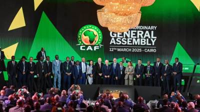 في مفاجأة كبيرة.. أبو ريدة يطالب إنقانتينو باستضافة مصر لإحدى مجموعات مونديال 2034