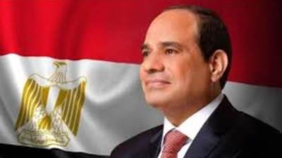 الرئيس السيسى يشيد بدور الشعب المصرى وتماسكه وقوة مؤسسات الدولة