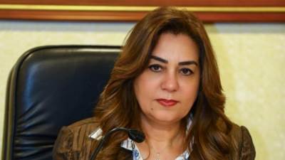 وزيرة التنمية المحلية تتلقى تقريرًا حول جهود الوزارة في متابعة منظومة المتغيرات المكانية