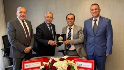 رئيس الأكاديمية العربية للعلوم والتكنولوجيا يزور شركة "مارسا ماروك" في المغرب لتعزيز التعاون المشترك في مجالات التدريب والاستشارات