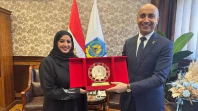 رئيس جامعة دمنهور يستقبل الملحق الثقافي لسفارة البحرين لمتابعة أحوال الطلاب البحرينيين