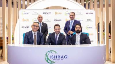 شراكة استراتيجية بين مجموعة إنتركونتيننتال و"إشراق للضيافة" و"سامكو القابضة" لتطوير فندق بالعاصمة الإدارية