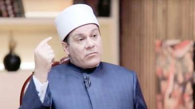 د. مظهر شاهين يطالب بتنظيم الإشراف الدعوي لرحلات الحج والعمرة