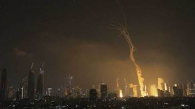 إيران تطلق موجة جديدة من الصواريخ تجاه إسرائيل