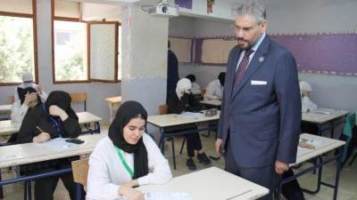السفير الليبي في القاهرة يتابع امتحانات الشهادتين الإعدادية والثانوية للطلبة الليبيين
