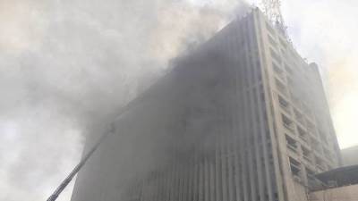 المصرية للاتصالات: نحاول السيطرة على حريق سنترال رمسيس بمعاونة  الدفاع المدني