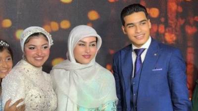 تهنئة قلبية للسفير عز العرب بلقاسم بمناسبة خطوبة كريمته