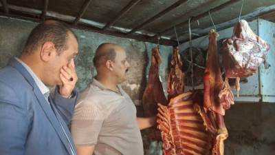 تموين شرق الإسكندرية تضبط لحوم ومصنعات فاسدة وصناديق كحوليات بدون فواتير دالة على الحيازة   