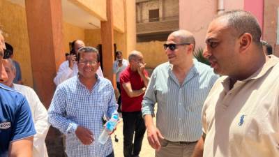 رئيس مجلس مدينة أبو النمرس يتفقد لجان قرى المنوات ويشيد بالإقبال والتنظيم الجيد