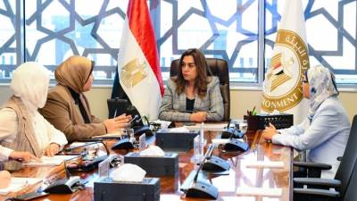 وزيرة التنمية المحلية تتابع جهود رصد وتحسين جودة الهواء والمياه لحماية البيئة ومواكبة التغيرات البيئية
