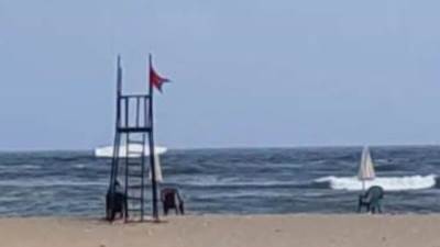 إغلاق شواطئ الإسكندرية غداً الثلاثاء لحين تحسن الأحوال الجومائية