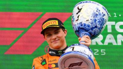 بطولة العالم للفورمولا1 – الجولة الـ 15 – زاندفورت (هولندا).. بياسترى يواصل إنتصاراته لماكلارين وفريق فيرارى الأسوأ حظاً بالسباق