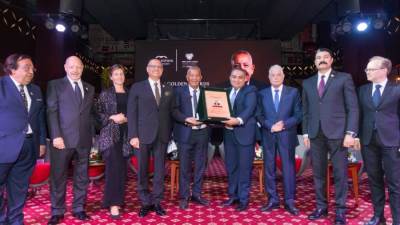 محمد عيد سليمان يحصد جائزة التميز في التسويق السياحي الدولي من الاتحاد الأفريقي الآسيوي